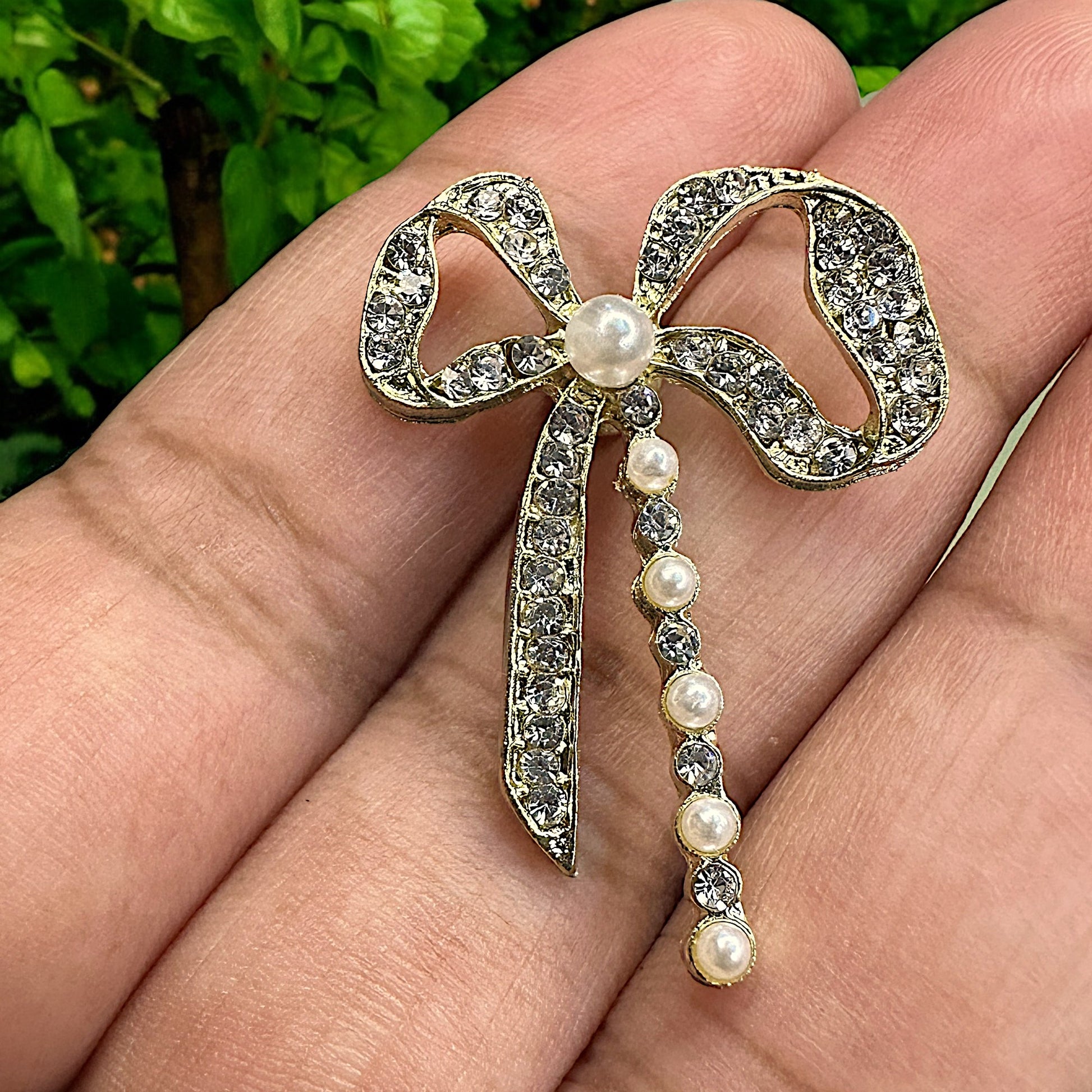 Stone Studded Big Bow Earrings Earrings bead Ear Rings Earrings ethnic party Trincket Jewellry Jewelry Jewellery