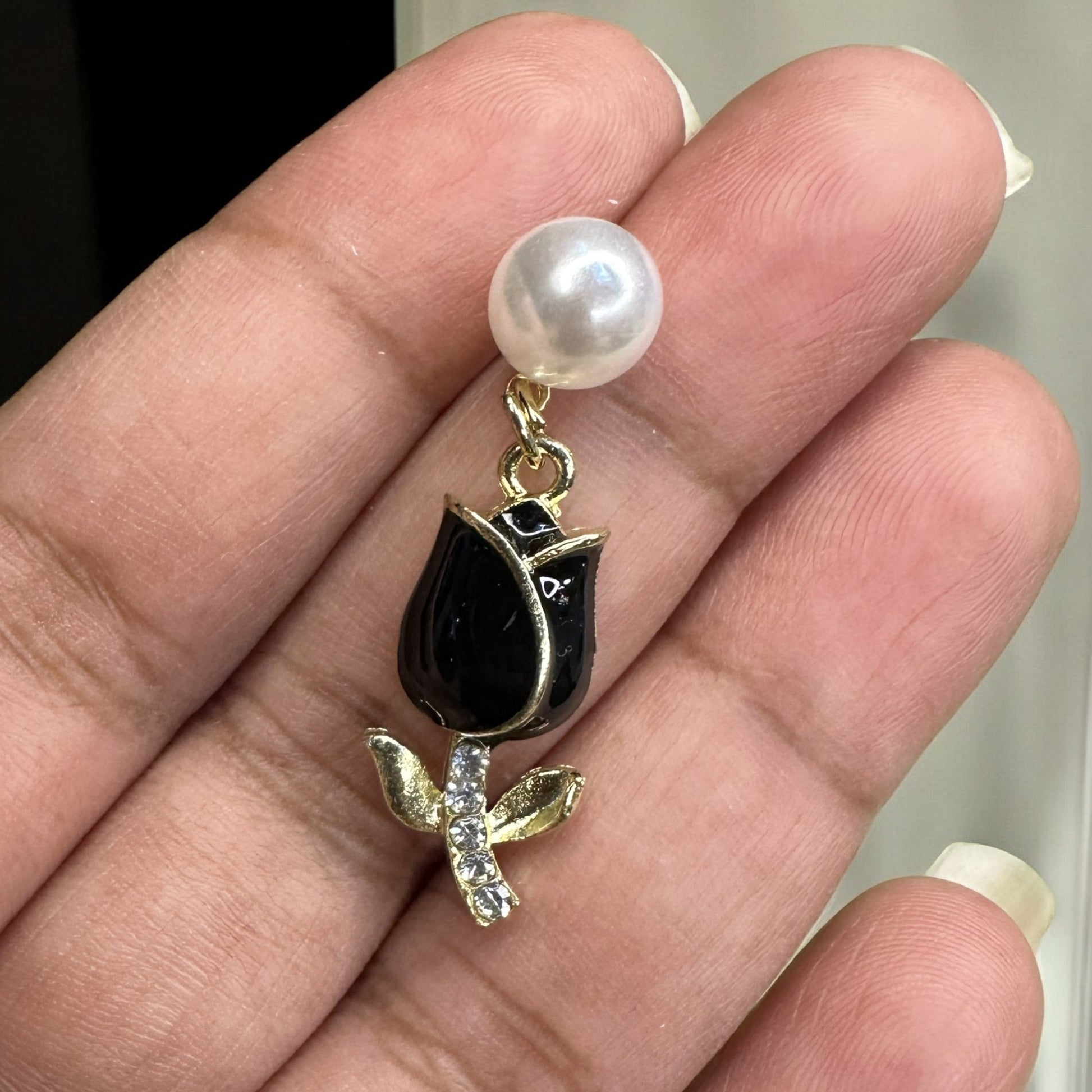 Pearl and Rose Studs Earrings bead casuals Ear Rings Earrings office party Trincket Jewellry Jewelry Jewellery