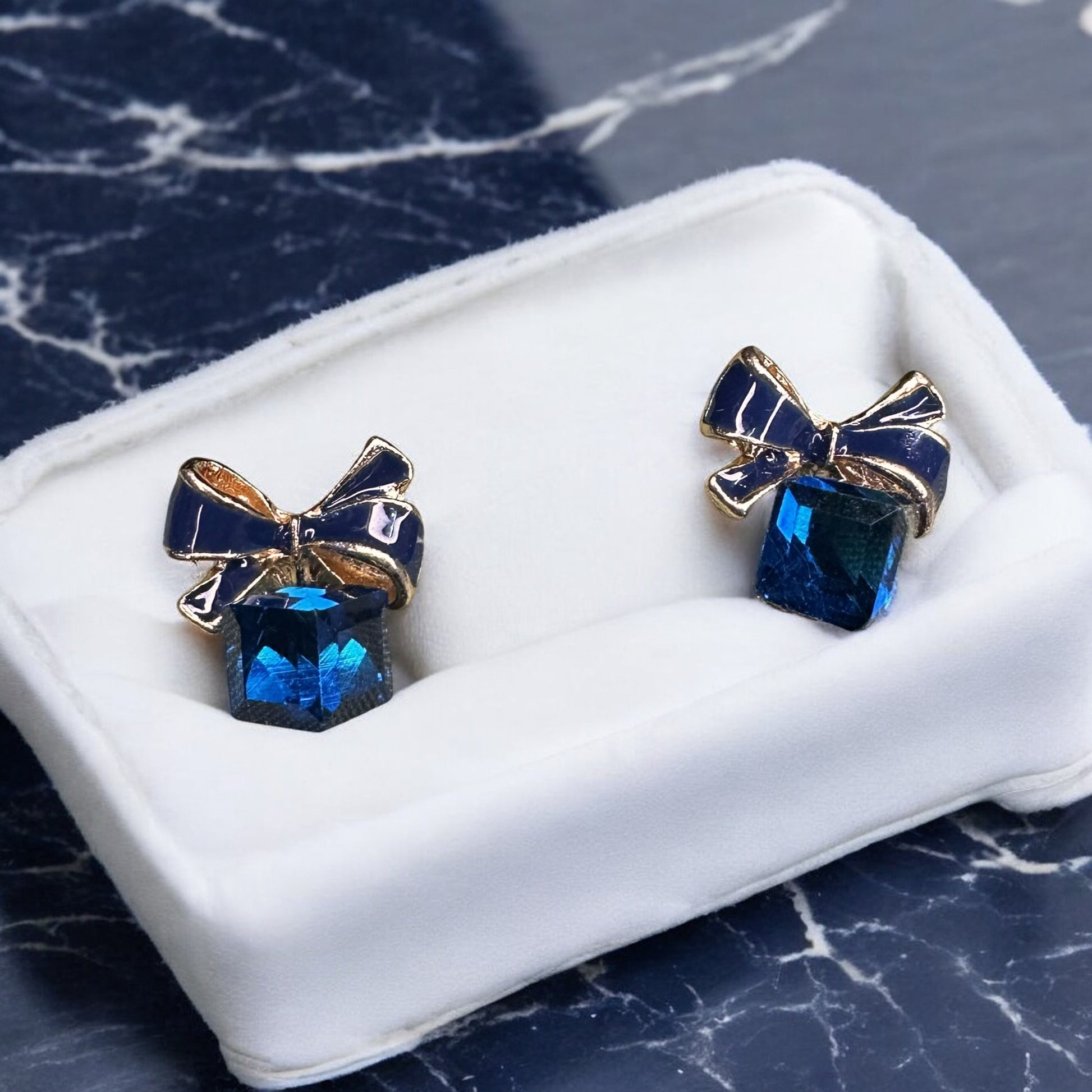 Knot-ty Cube Earrings Earrings casuals Ear Rings Earrings office party Trincket Jewellry Jewelry Jewellery