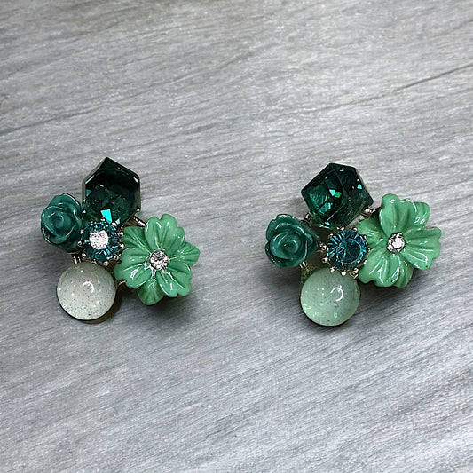 Sparkle in Floral Studs - Perfect for Every Occasion! Green Earrings bead casuals Ear Rings Earrings office party Trincket Jewellry Jewelry Jewellery