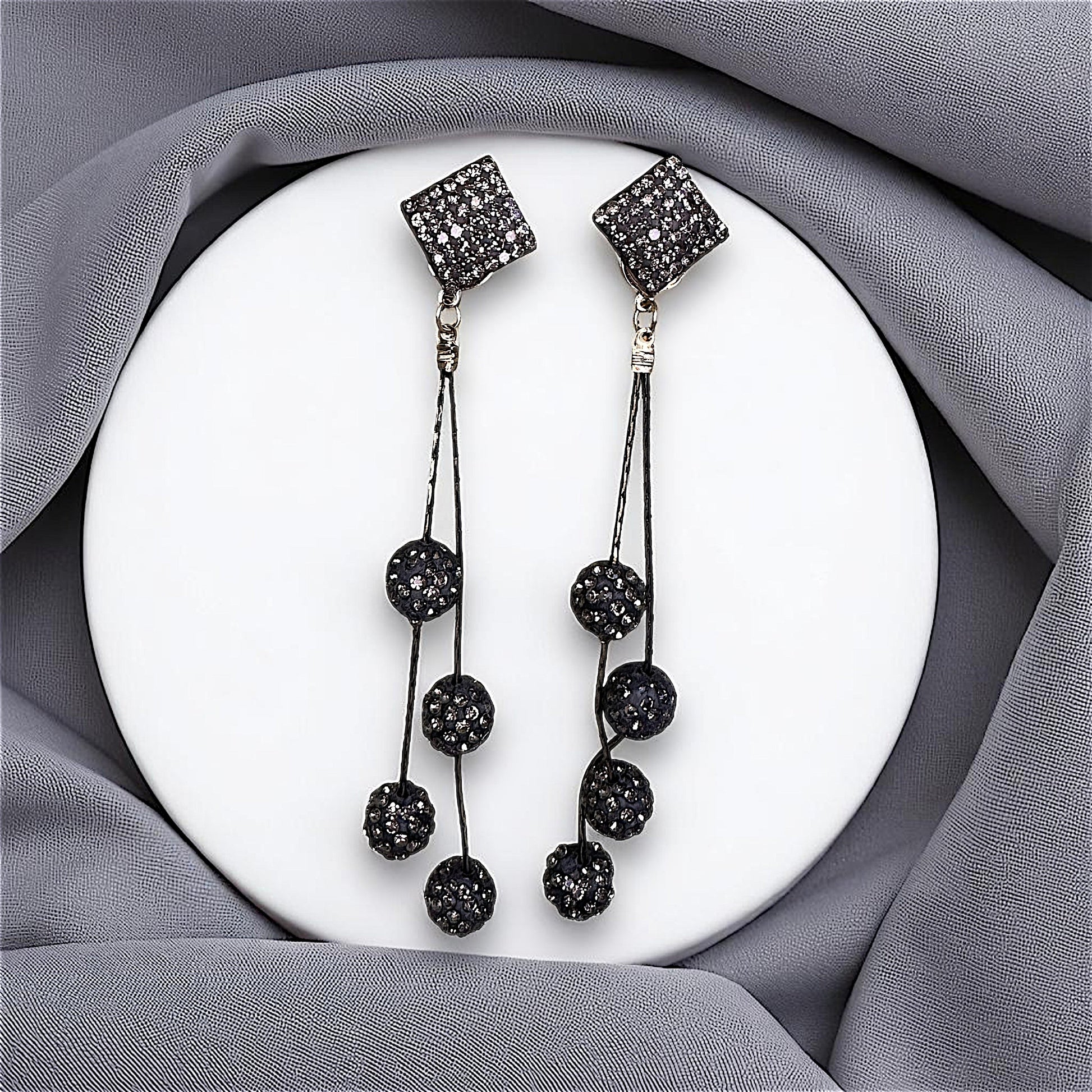 Just too Glamorous Shimmery Earrings Grey Earrings bead Ear Rings Earrings party Trincket Jewellry Jewelry Jewellery