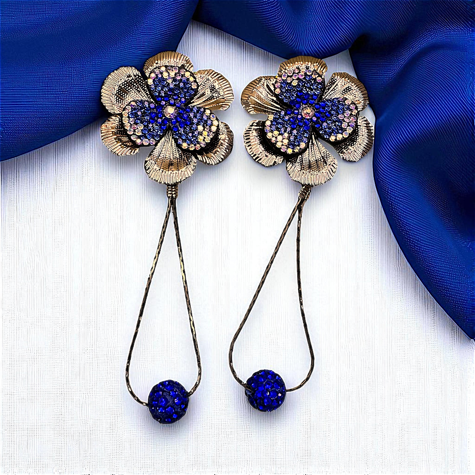 Shimmery Stone Studded Earrings Blue Earrings bead Ear Rings Earrings party Trincket Jewellry Jewelry Jewellery