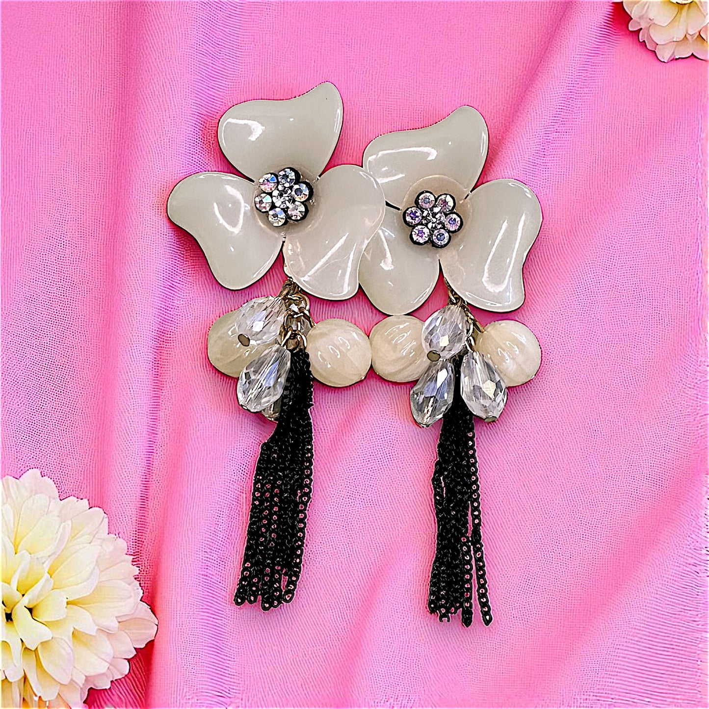 Big flower and Round Bead Earrings Cream Earrings bead Ear Rings Earrings party Trincket Jewellry Jewelry Jewellery