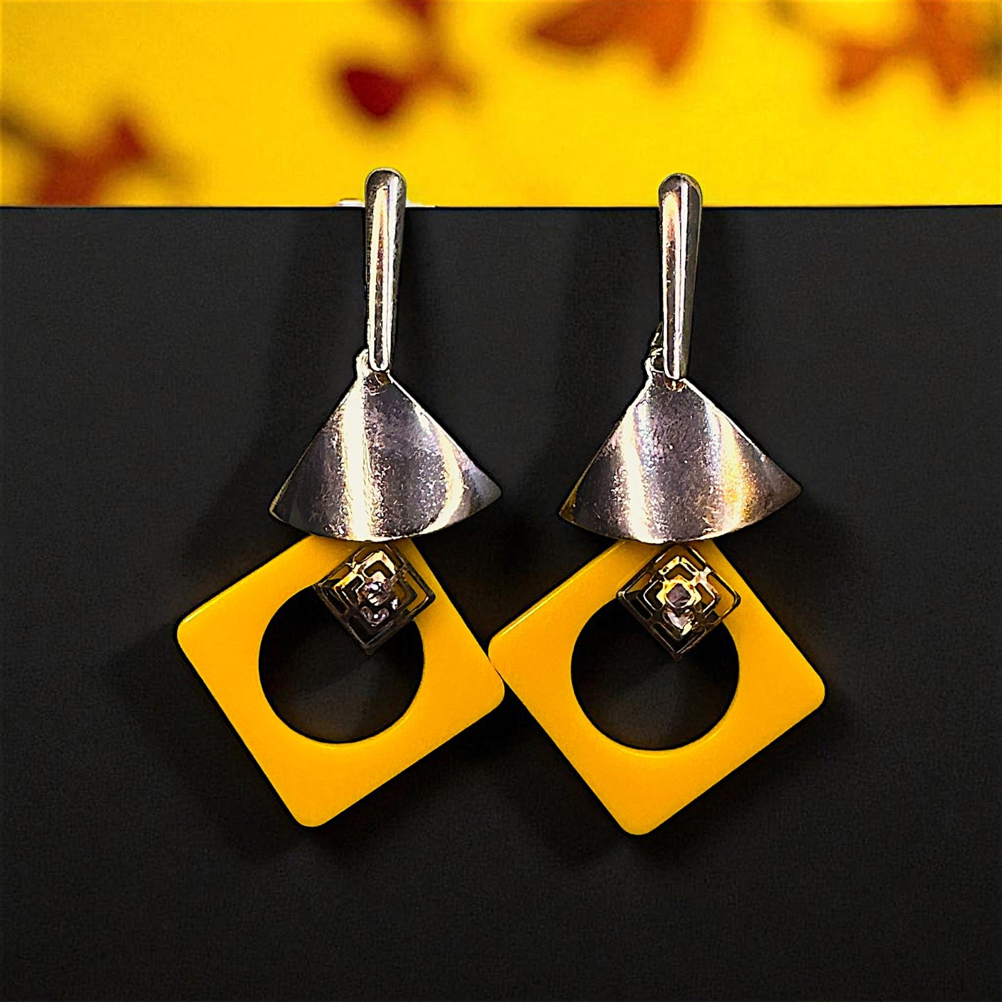 Diamond Shaped Plastic Danglers
