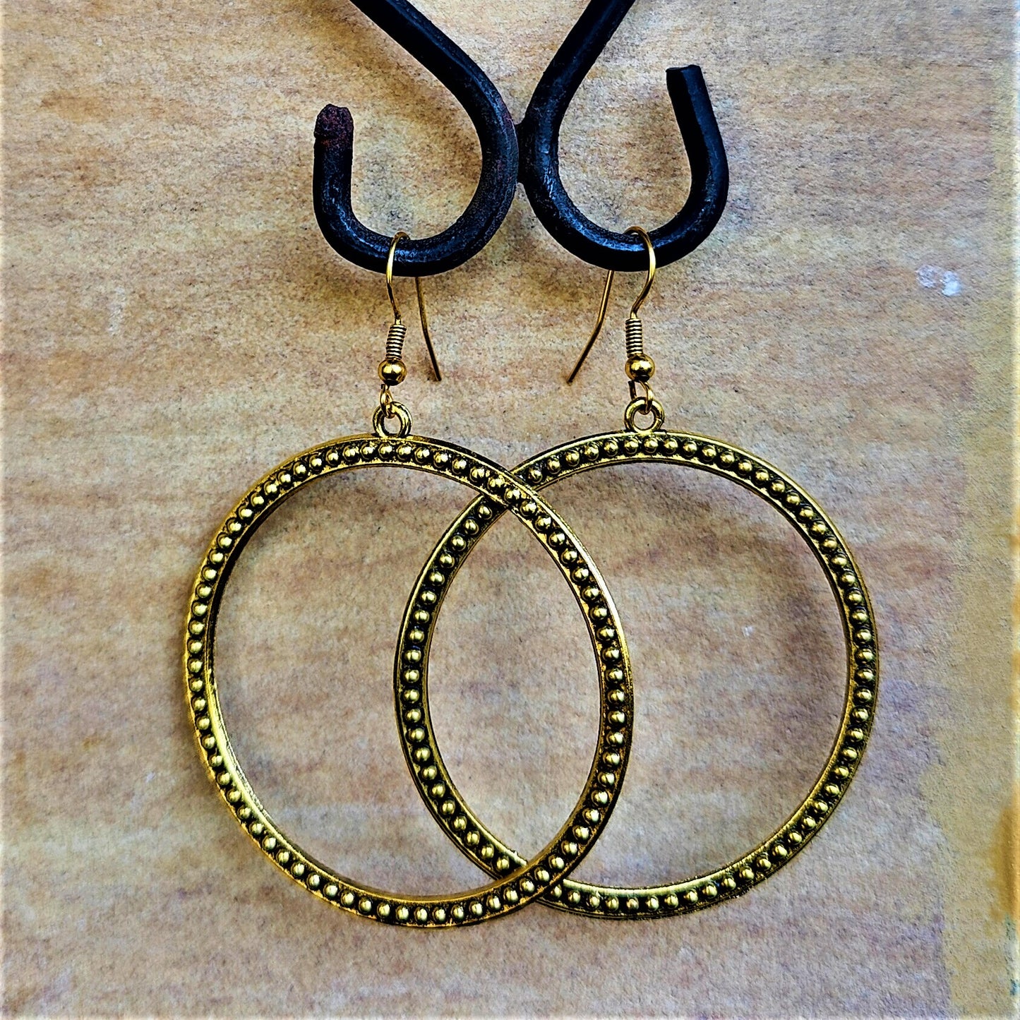 Antique Golden pair of Earrings Circle Style 4 Earrings casuals Ear Rings Earrings office party Trincket Jewellry Jewelry Jewellery