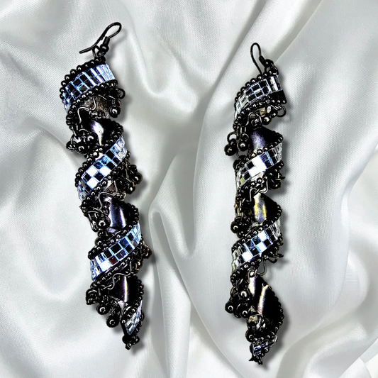 Long Spiral Ethnic Earrings - Adorn Your Style Black Earrings Ear Rings Earrings ethnic party Trincket Jewellry Jewelry Jewellery