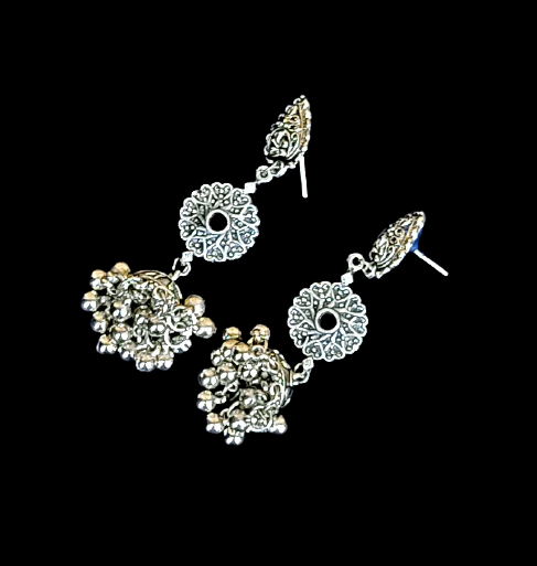 Silver medium size pattern earrings Earrings Ear Rings Earrings ethnic Trincket Jewellry Jewelry Jewellery