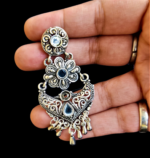 Flower carved medium chandbali Earrings Ear Rings Earrings ethnic Trincket Jewellry Jewelry Jewellery