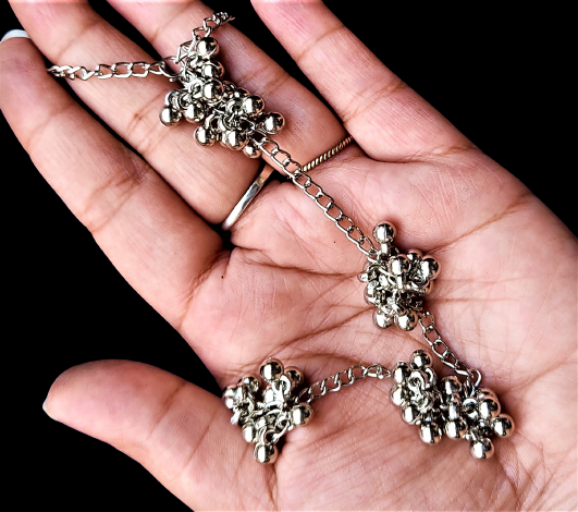 Single Chain necklace with silver beads Necklace bead ethnic Necklace Trincket Jewellry Jewelry Jewellery