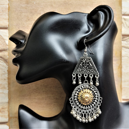 Silver and gold round shape earrings Earrings Ear Rings Earrings ethnic Trincket Jewellry Jewelry Jewellery