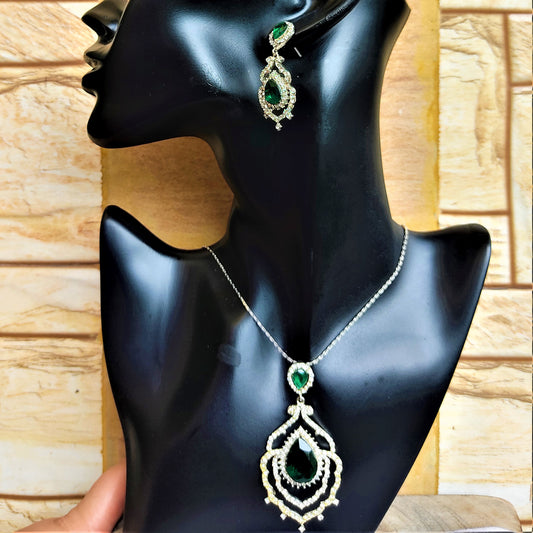 White and Green Small Stone Pendant Set Green Jewelry Set ethnic party Set Trincket Jewellry Jewelry Jewellery