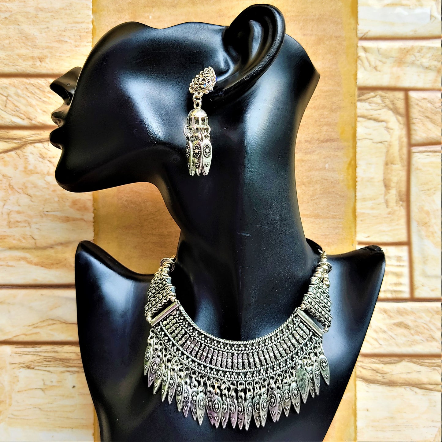 Silver Choker Set with Drop Shape hangings Jewelry Set ethnic Set Trincket Jewellry Jewelry Jewellery