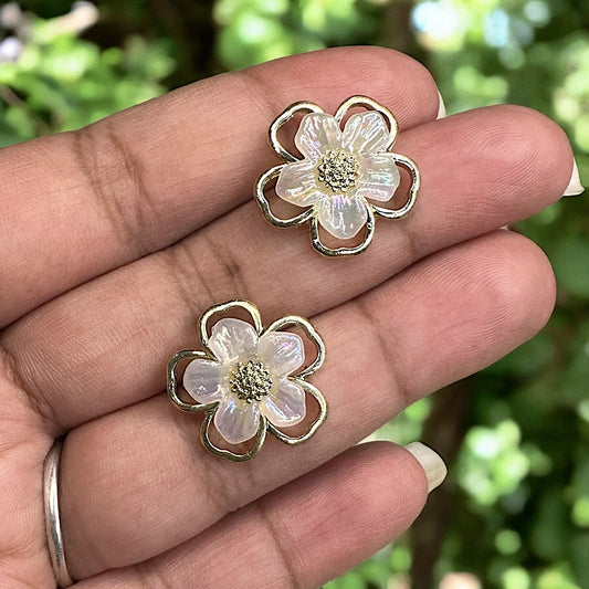 Flower Studs Earrings casuals Ear Rings Earrings ethnic office party Trincket Jewellry Jewelry Jewellery