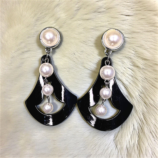 Pyramid White Bead Earrings Black Earrings bead Ear Rings Earrings ethnic party Trincket Jewellry Jewelry Jewellery