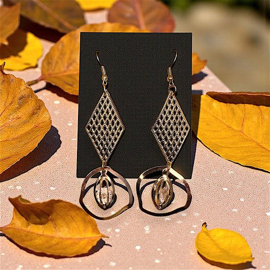 Golden Diamond Shaped Danglers Gold Earrings Ear Rings Earrings party Trincket Jewellry Jewelry Jewellery