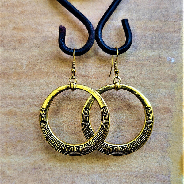 Antique Golden pair of Earrings Circle Style 3 Jewelry Ear Rings Earrings Trincket