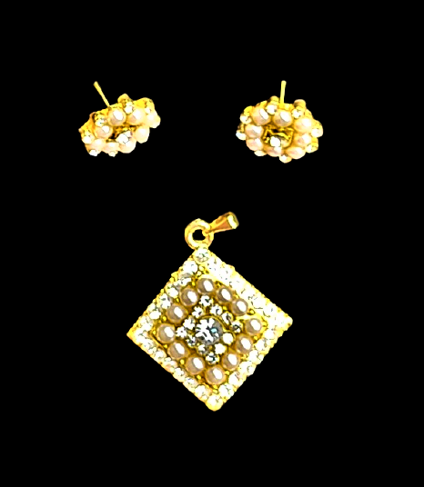 Gold and White Pearl Pendant Set Gold Jewelry Set Trincket