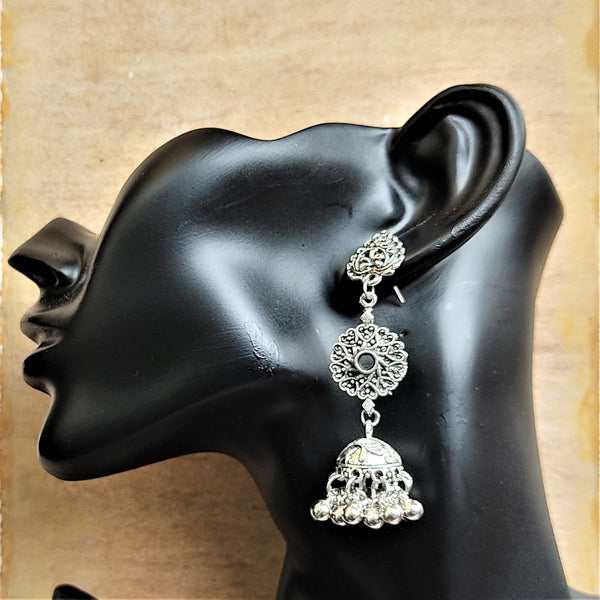 Silver medium size pattern earrings Jewelry Ear Rings Earrings Trincket