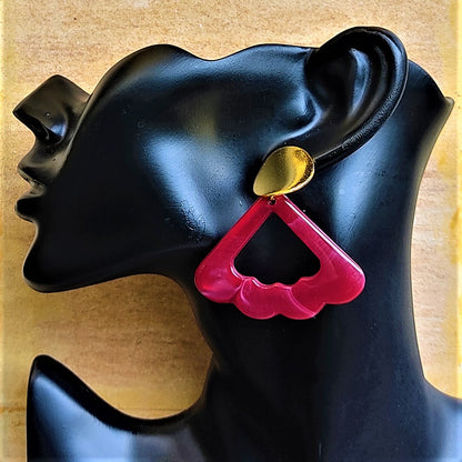 Triangle Shaped Wavy Earrings Earrings casuals Ear Rings Earrings office Trincket Jewellry Jewelry Jewellery